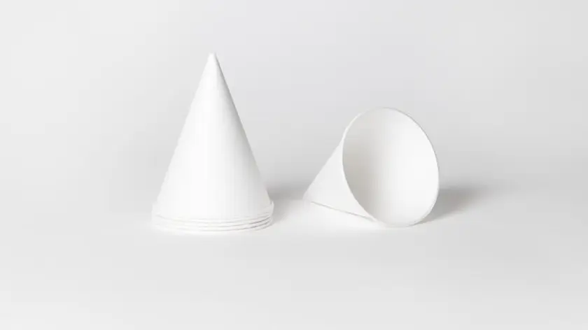 Vaso cónico de papel para fuentes