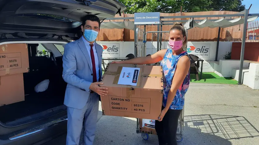 Entrega ropa de cama y baño hoteles RSC empresarial