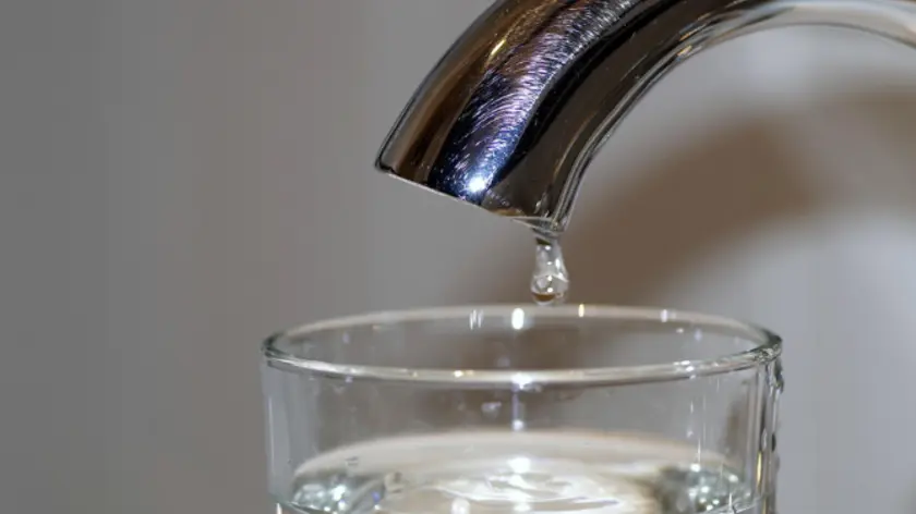 Cómo ahorrar agua fácil en la oficina