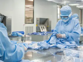 Ropa de trabajo para sala blanca