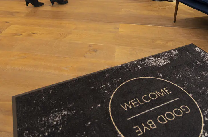 Alfombra bienvenido