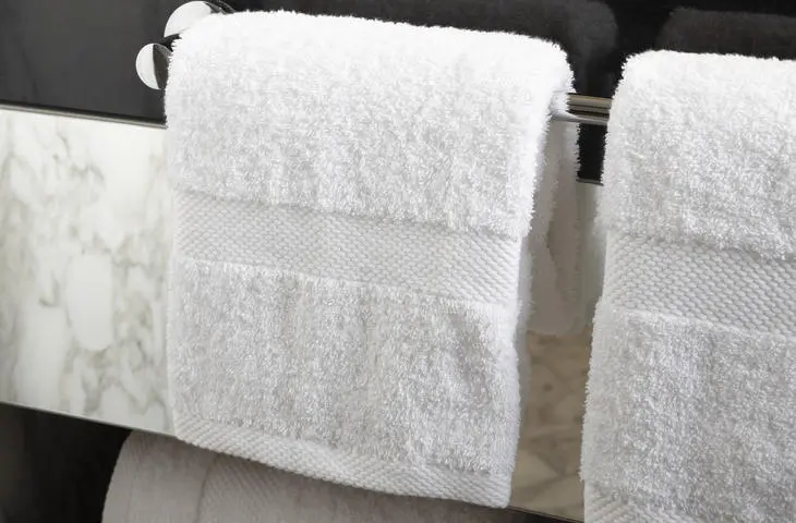 Toalla de lavabo Le Jacquard Français exposicion
